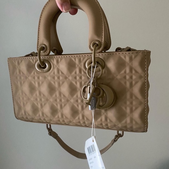 Lady bag in matte beige - Picture 5 of 10